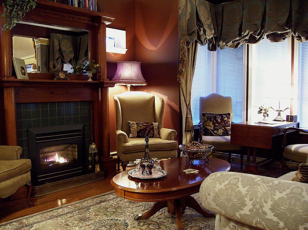 The Beacon Inn At Sidney Bagian luar foto