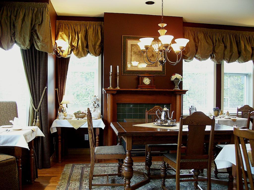 The Beacon Inn At Sidney Bagian luar foto
